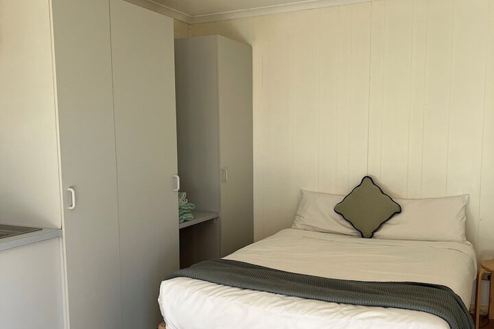 Room 9 of 73