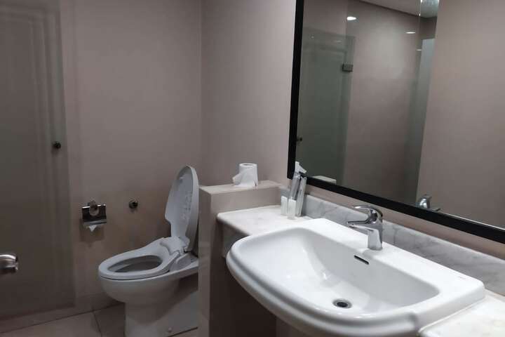 Clean Restrooms