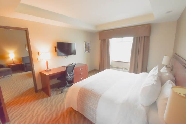 Room 9 of 42