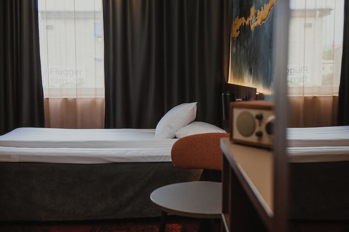 Room 15 of 84