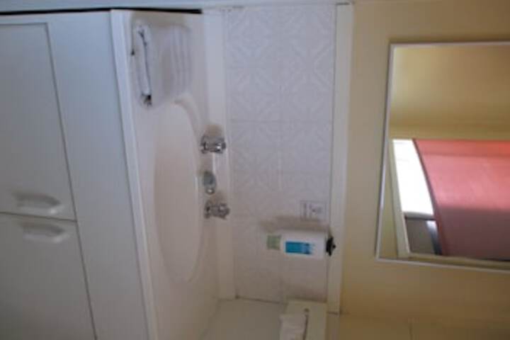 Room 97 of 123