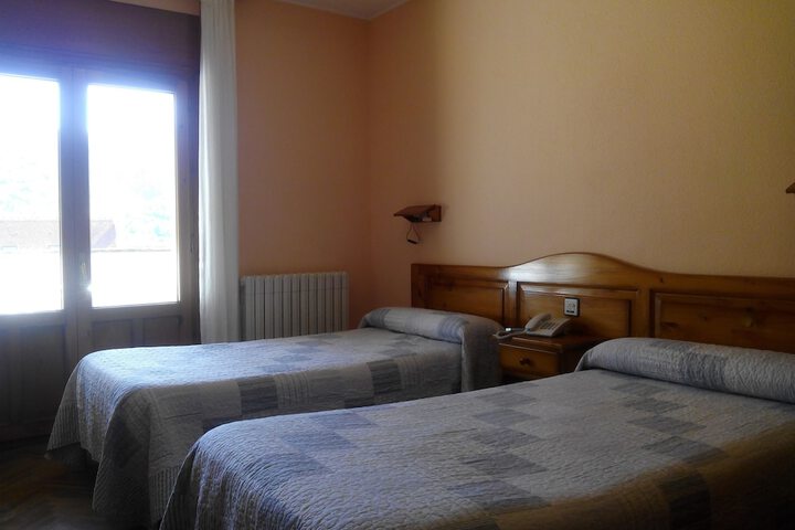Room 3 of 14