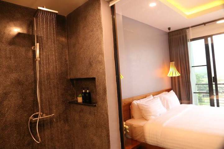 Room 28 of 72