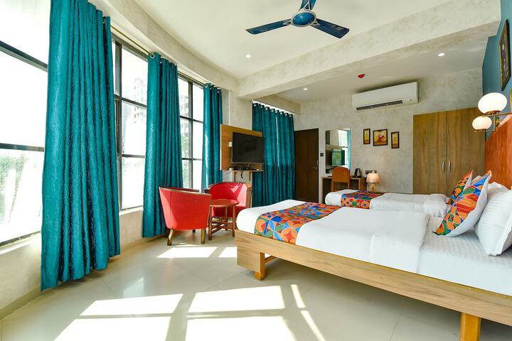 Room 11 of 35