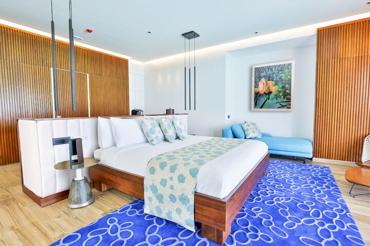 Room 5 of 127