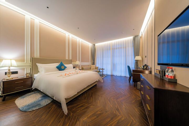 Room 20 of 66