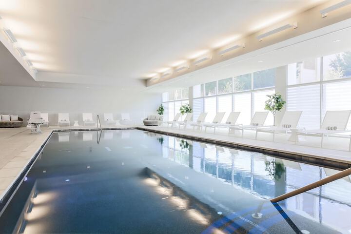 Pool 44 of 77