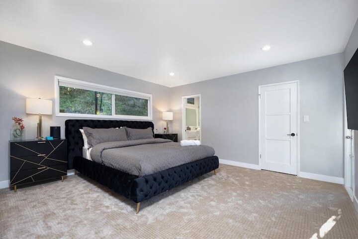 Room 5 of 46