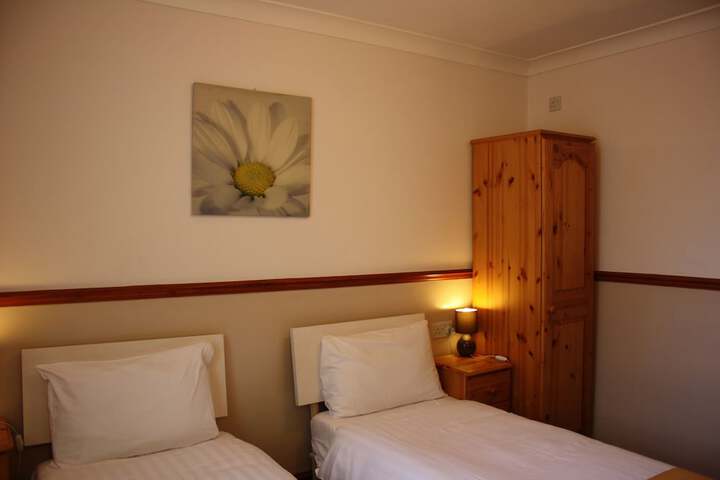 Room 12 of 52