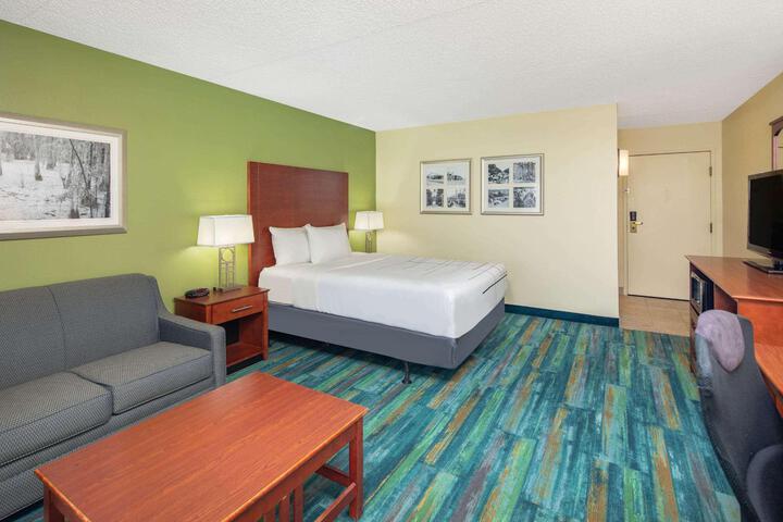 2 Queen Beds City Courtyard View (12 of 16)