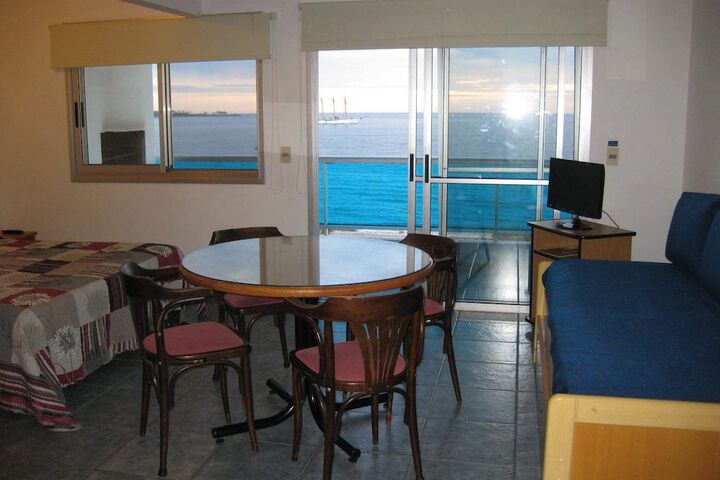 Room 12 of 49