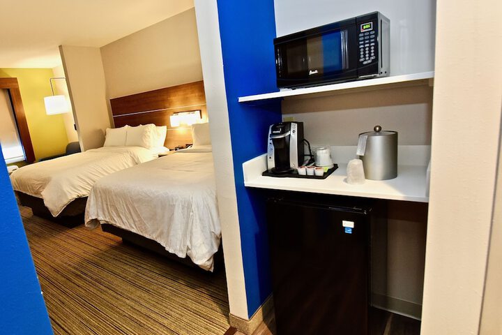 Room 17 of 45