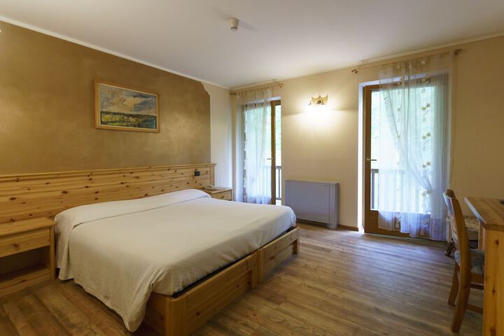 Room 7 of 26