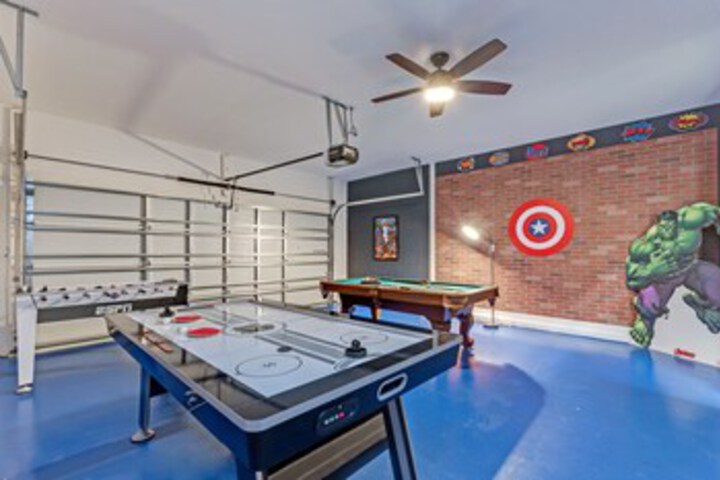 Room 16 of 70