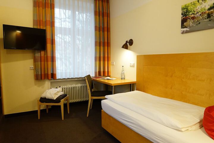 Room 7 of 52