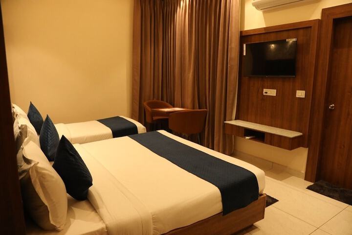 Room 7 of 17