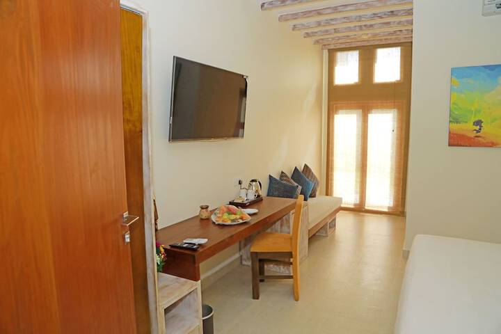 Room 6 of 21