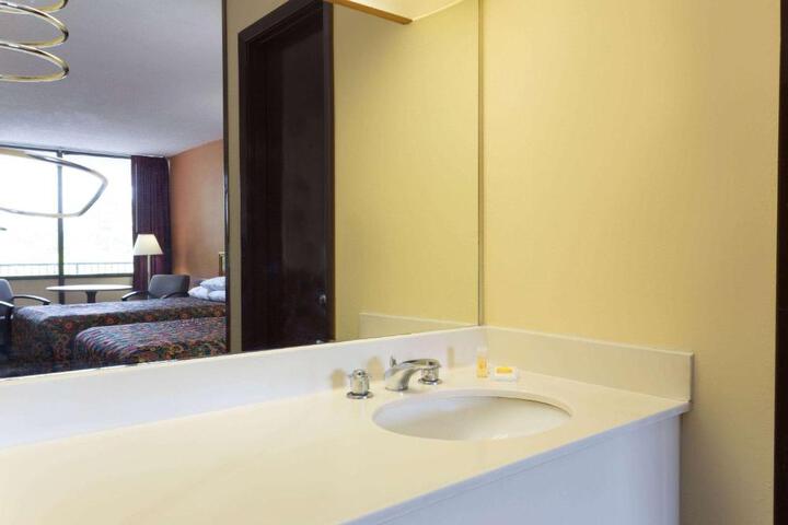 Photo 9
