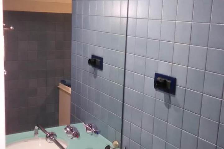 Room 34 of 58