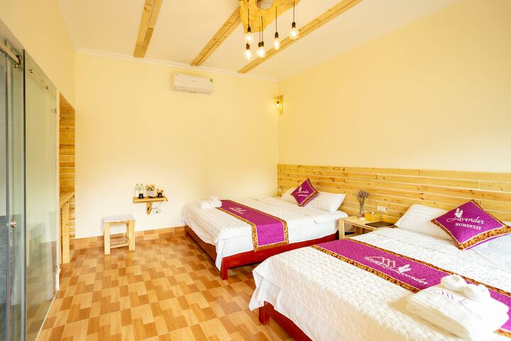 Room 9 of 42