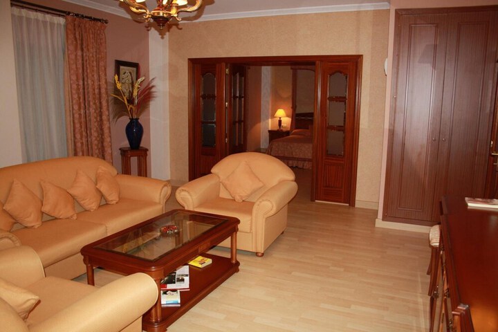Room 17 of 39