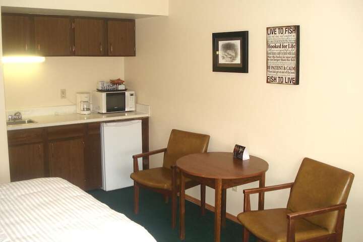 Room 27 of 59