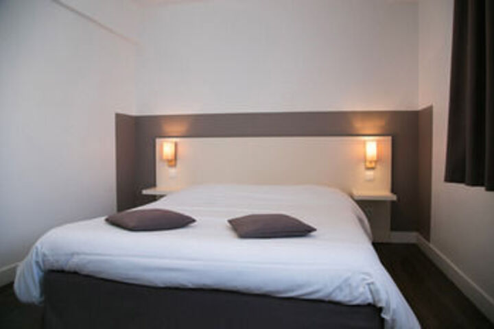Room 16 of 60
