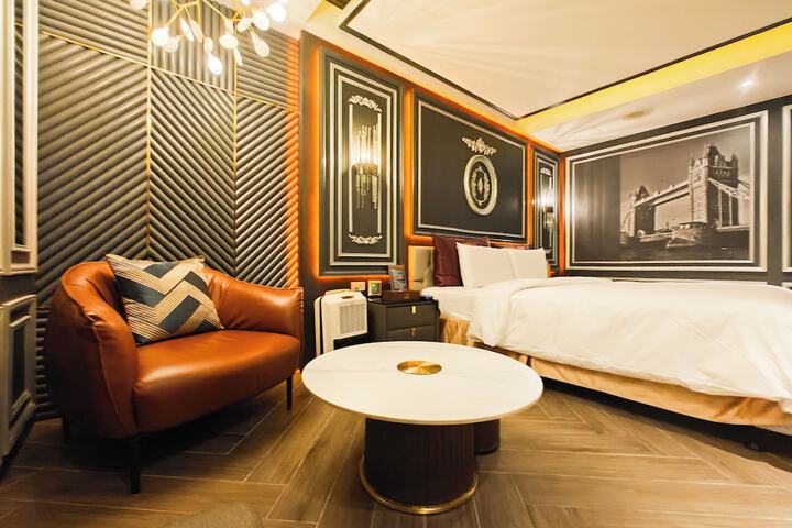 Room 43 of 88