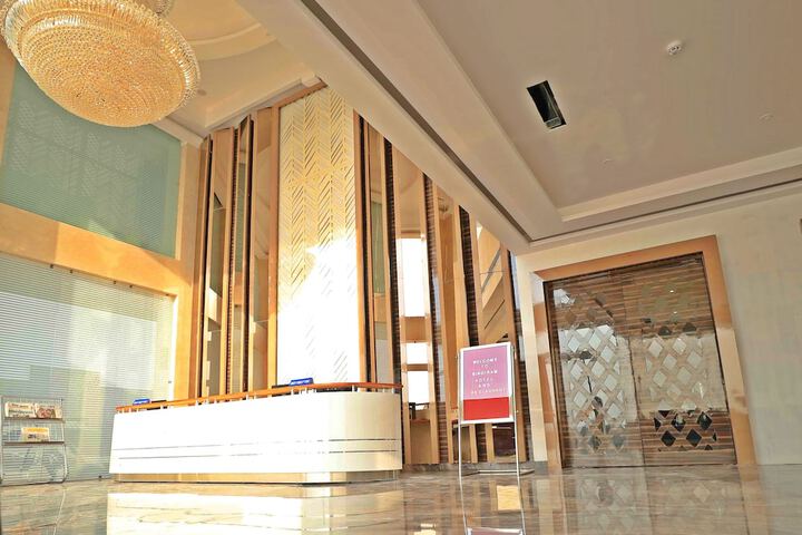 Hotel Interior 4 of 16