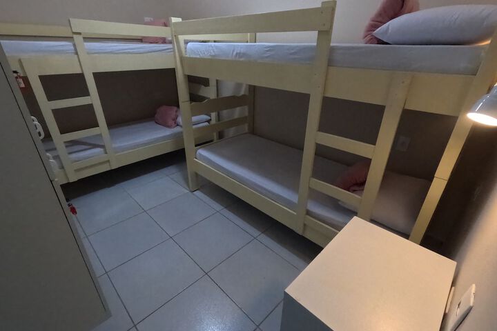 Room 13 of 22