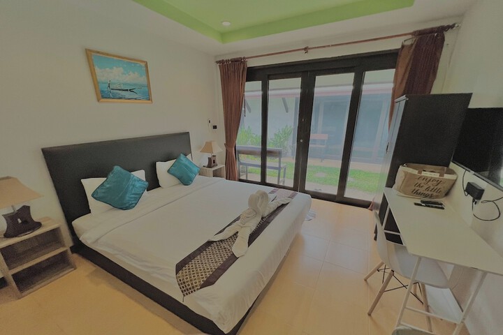 Room 25 of 72