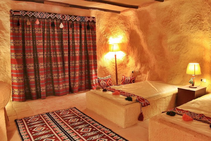 Room 9 of 23