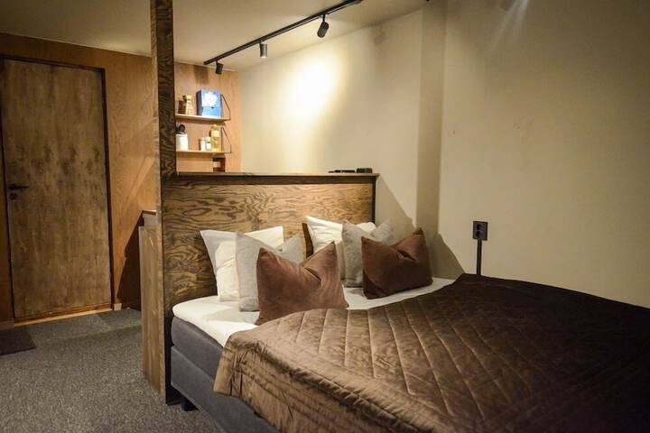 Room 51 of 110