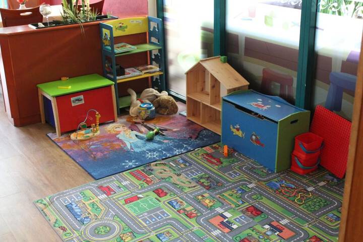 Childrens Activities 22 of 70