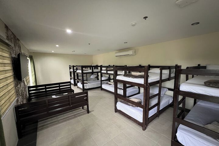 Room 17 of 48