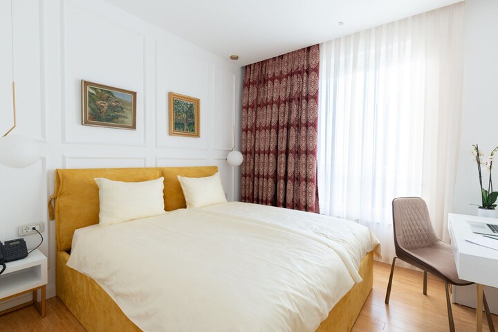 Room 38 of 81