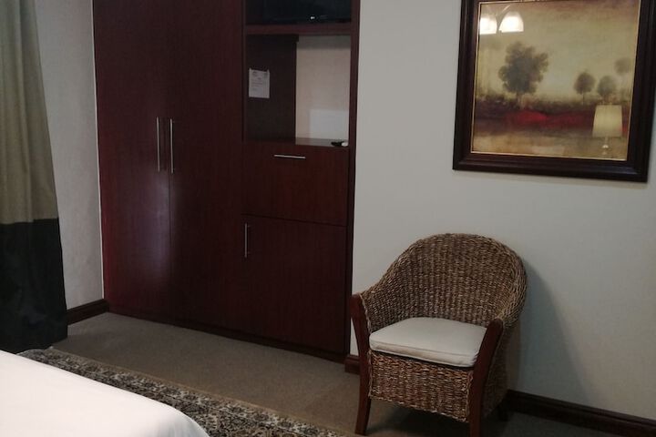 Room 16 of 54