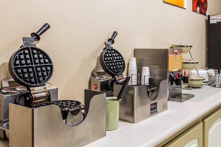 Breakfast/Coffee Service 42 of 51