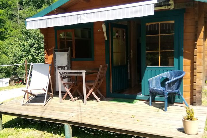 Room 4 of 12