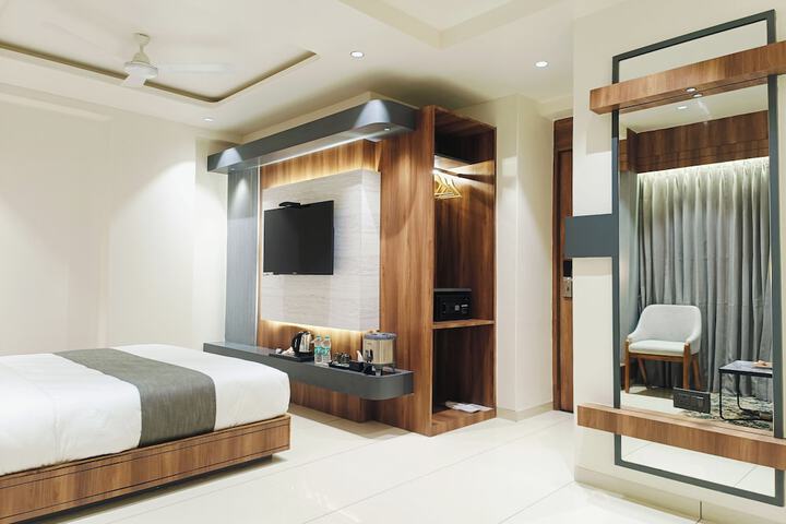 Room 55 of 76