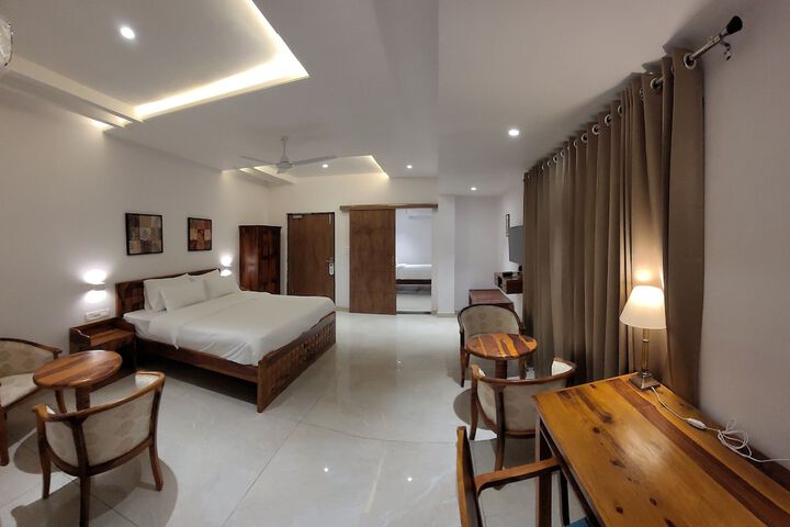Room 12 of 49