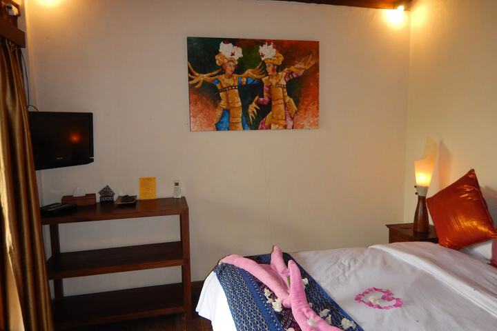 Room 18 of 87