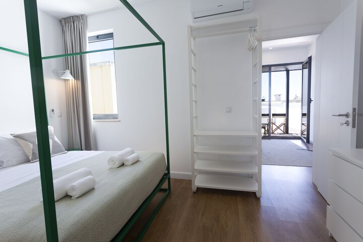 Room 10 of 71