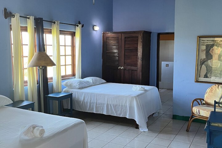 Room 15 of 50