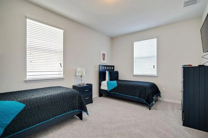 Room 3 of 26