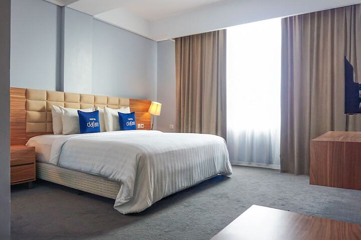 Room 10 of 68