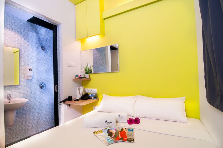 Room 4 of 34