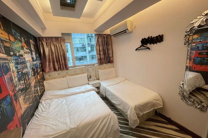 Room 10 of 50
