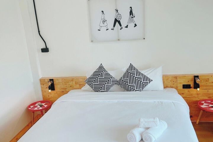 Room 8 of 96