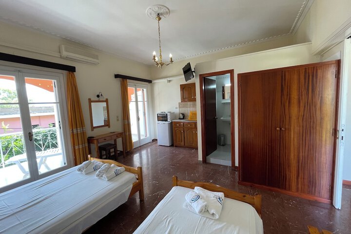 Room 60 of 121